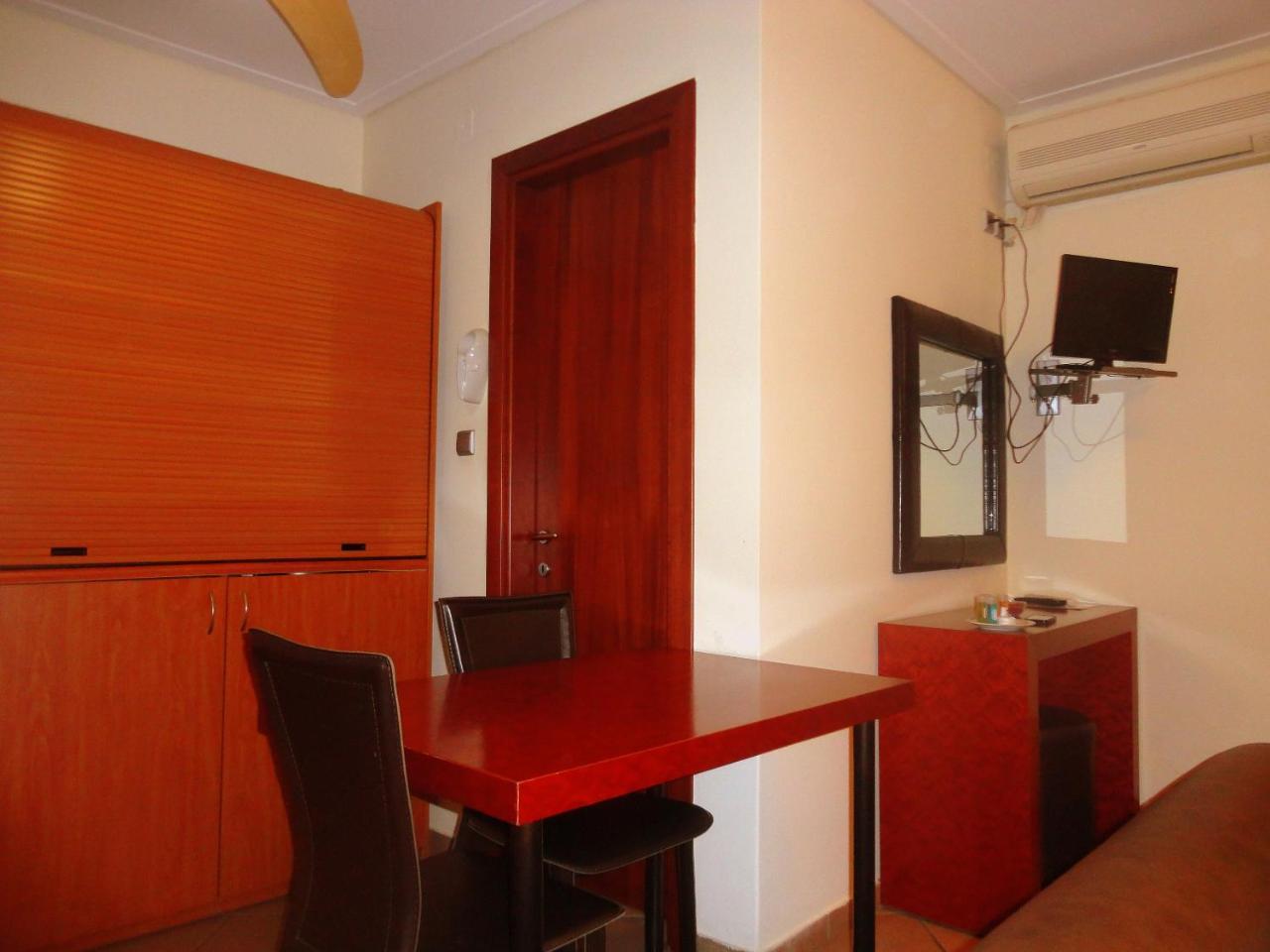 Lirio Guest House 马克拉科米 外观 照片