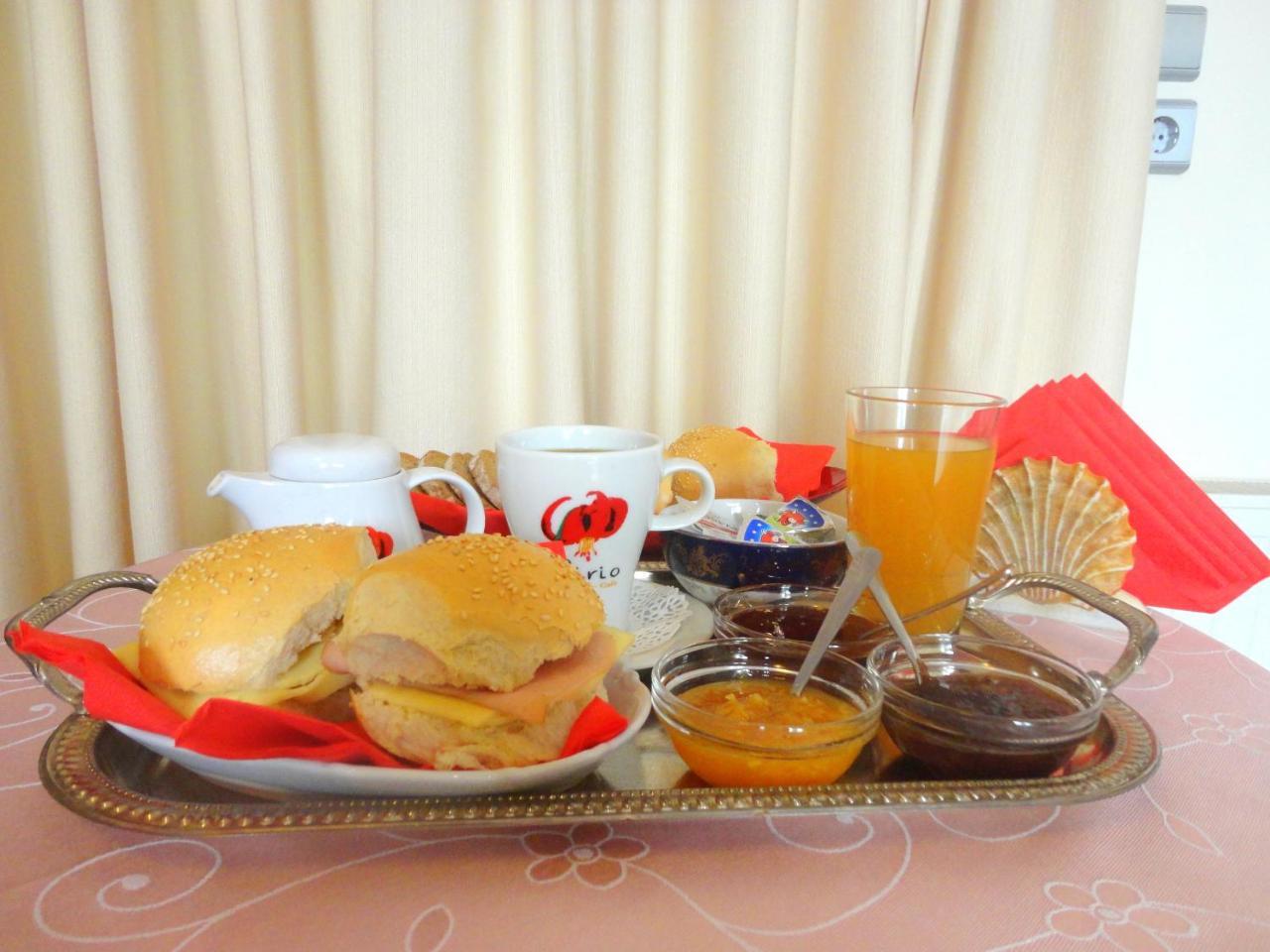 Lirio Guest House 马克拉科米 外观 照片