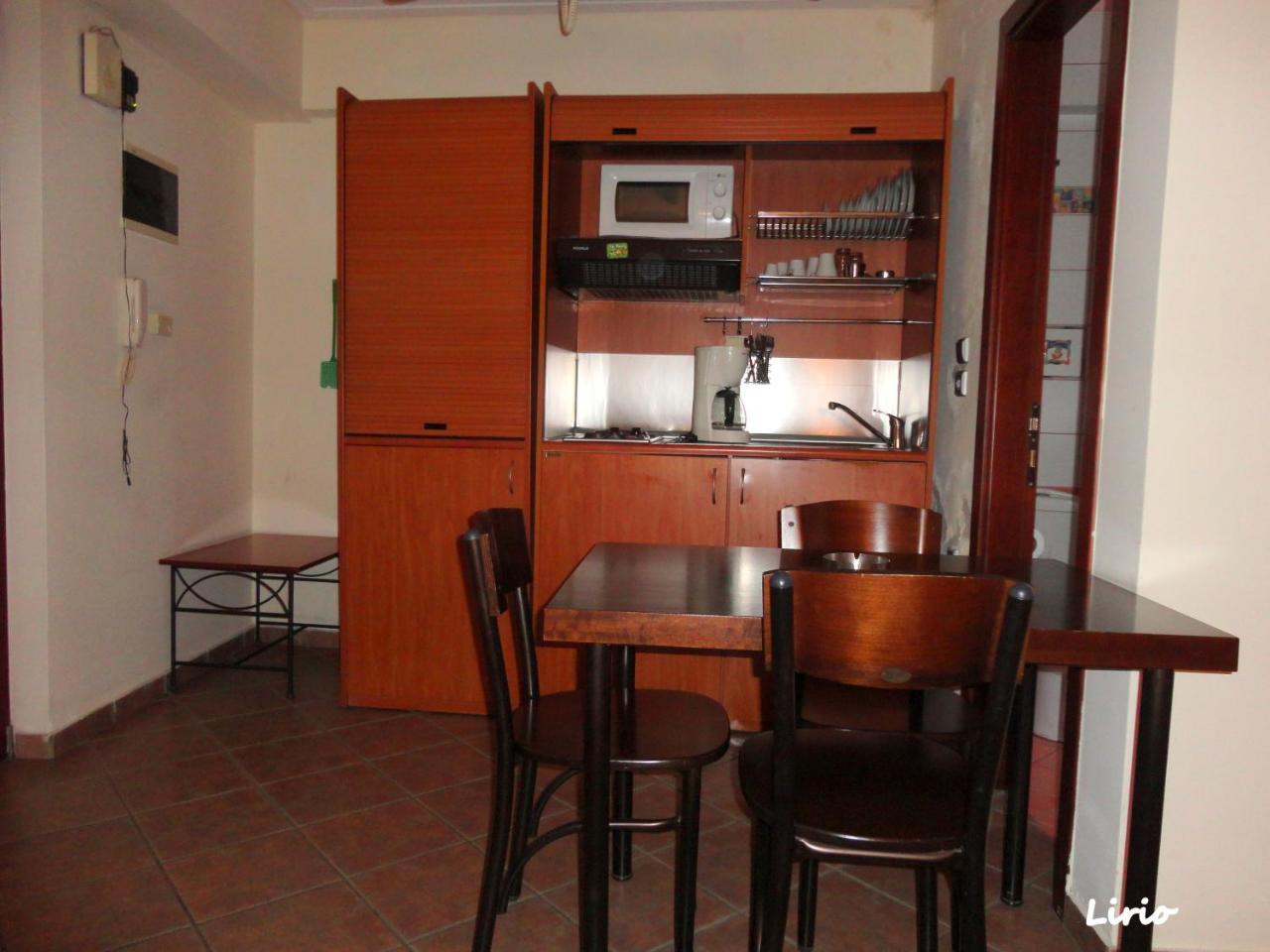 Lirio Guest House 马克拉科米 外观 照片