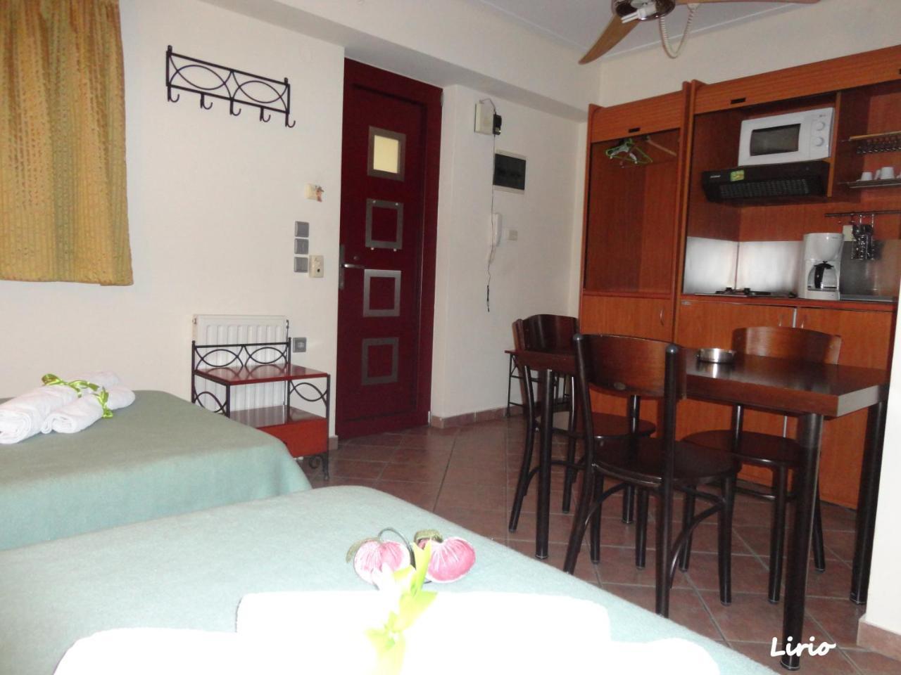 Lirio Guest House 马克拉科米 外观 照片